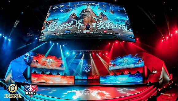 莫里本人在 莫里本人在