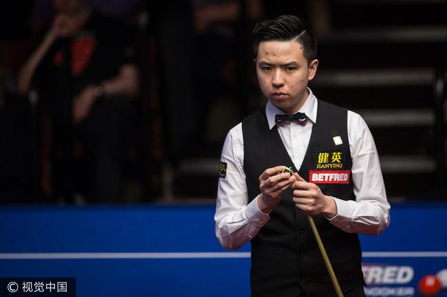 场比赛中面 场比赛中面