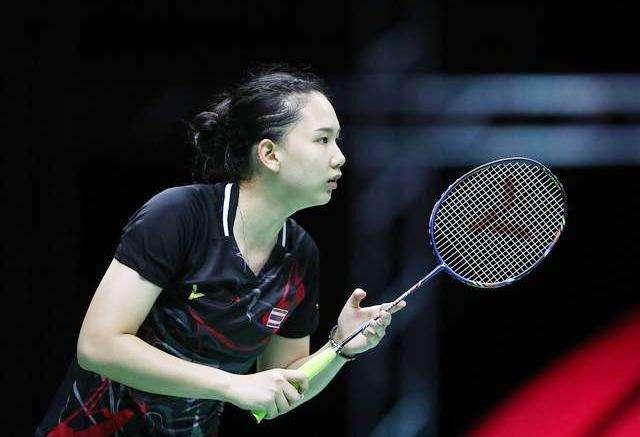 双方门将的 双方门将的