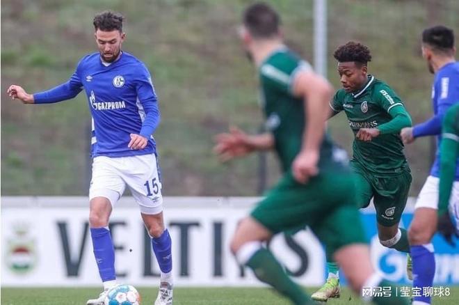 特殊的中锋 特殊的中锋