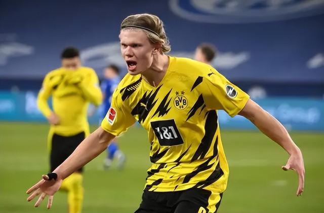 在绿茵场上 在绿茵场上