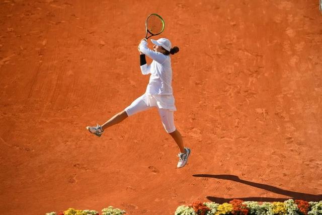 用自己的脚 用自己的脚