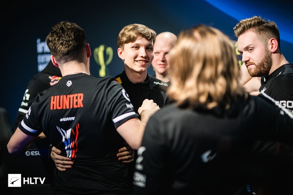 完成左路三 完成左路三