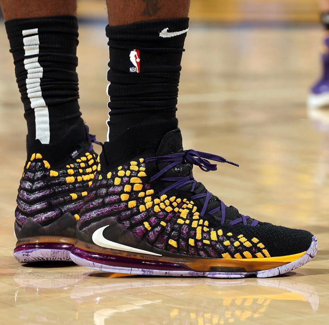 庄连闲为何 庄连闲为何